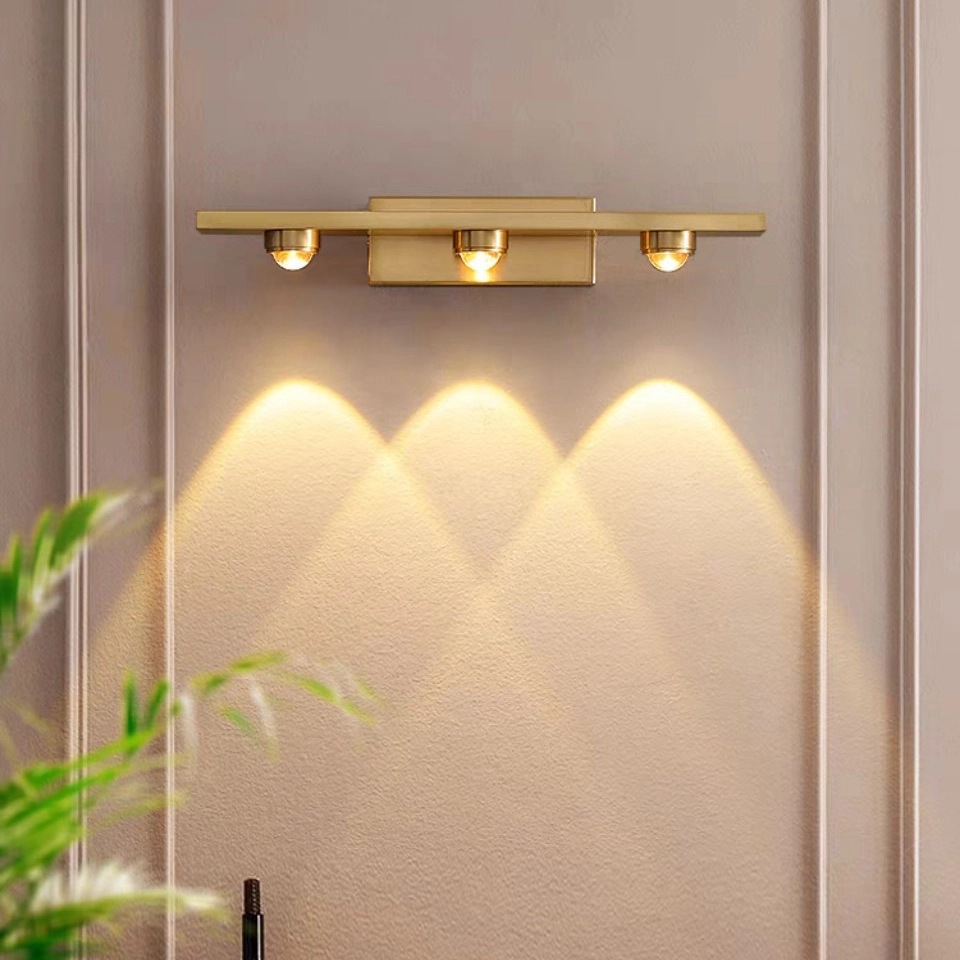 Đèn LED Soi Tranh Soi Gương Mạ Vàng TLV - Đèn Rọi Tường 3 Mắt Cao Cấp